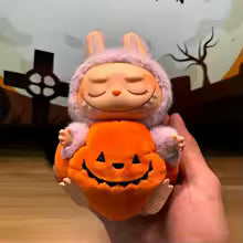 AI Labubu Halloween – Poupée citrouille mignonne avec vêtements et accessoires festifs » 🎃